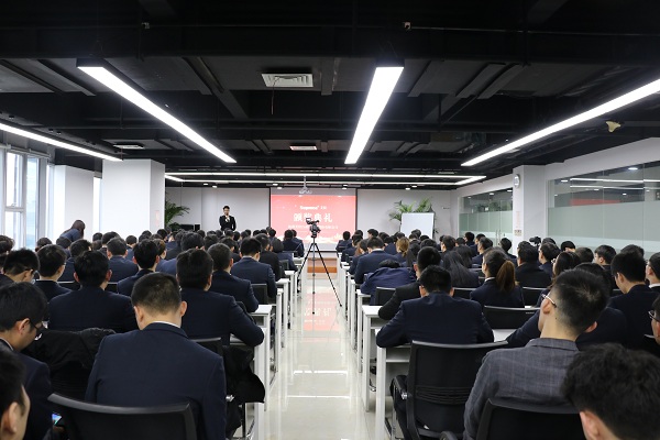 2019年，聯(lián)測(cè)“新征程，大未來(lái)”年終盛典